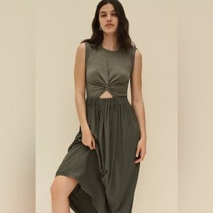 💚 Sundry Midi Mixed Media Dress in Olive 💚